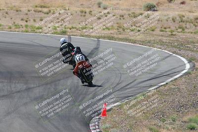 media/Apr-20-2025-AHRMA (Sun) [[393a79c373]]/Race/Group 2/Turn 4b/